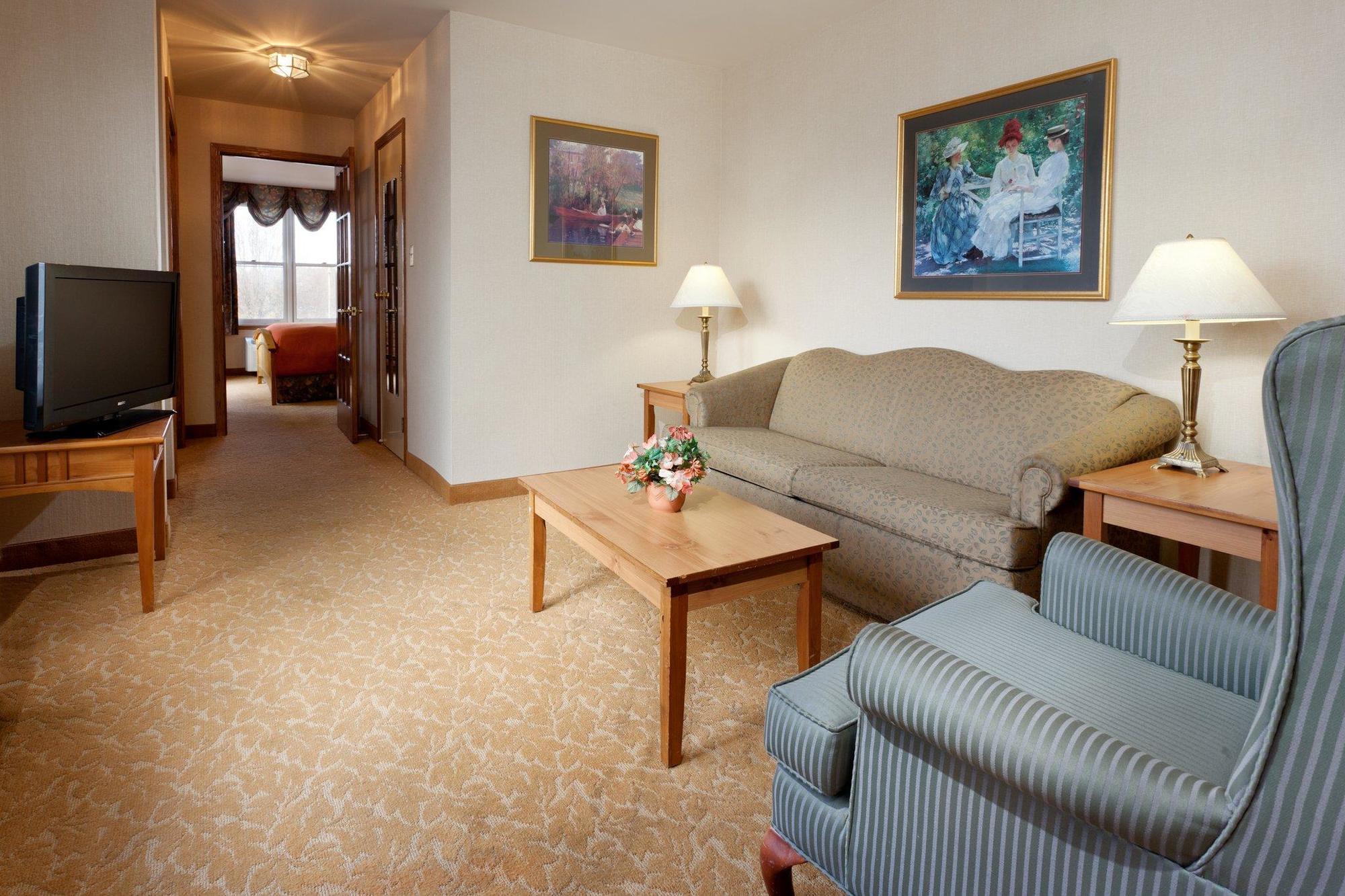 Country Inn & Suites By Radisson, Millville, Nj Bagian luar foto